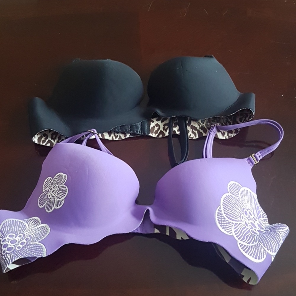 Size 34 A Victoria Secret Reversible Bra